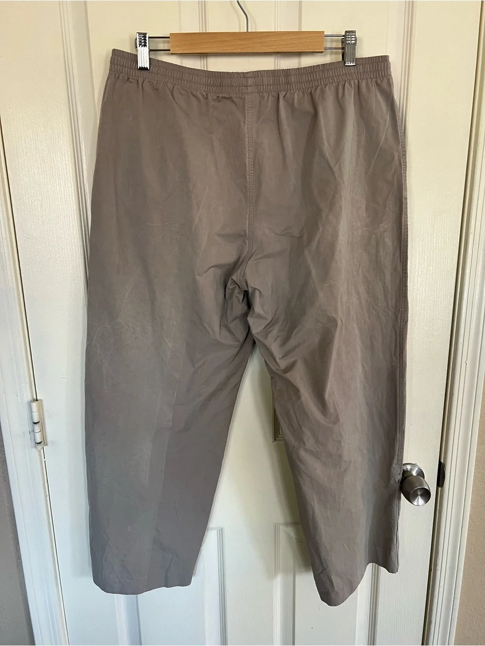 Gap Taupe Pull-On Cropped Pants Zip Pocket Drawstring Size 12